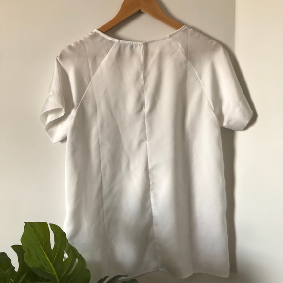 white blouse - Picture 2 of 2